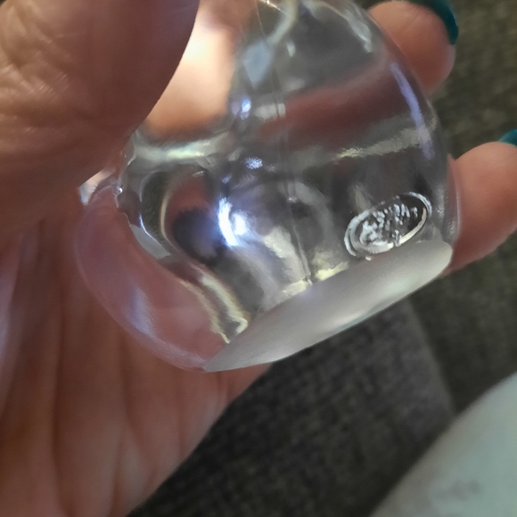 Fenton Birthday Bear with April Heart Birthstone - Picture 3 of 6